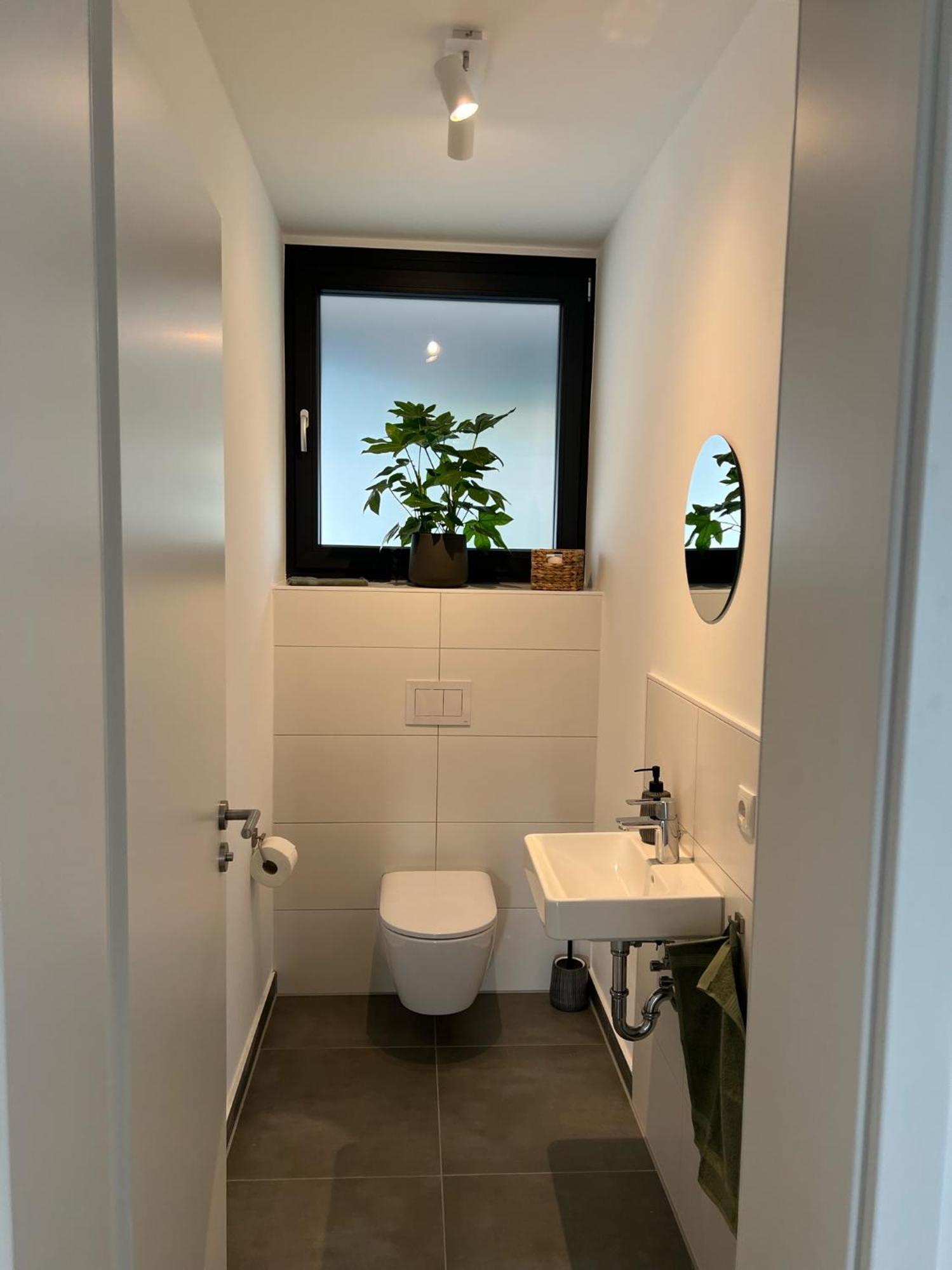 Moderne Ferienwohnung Mit Terrasse, Grill & Privatparkplatz Venningen ภายนอก รูปภาพ